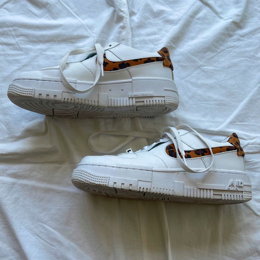 Nike Air Force 1 Pixel SE - Size 6 - Picture 2 of 8